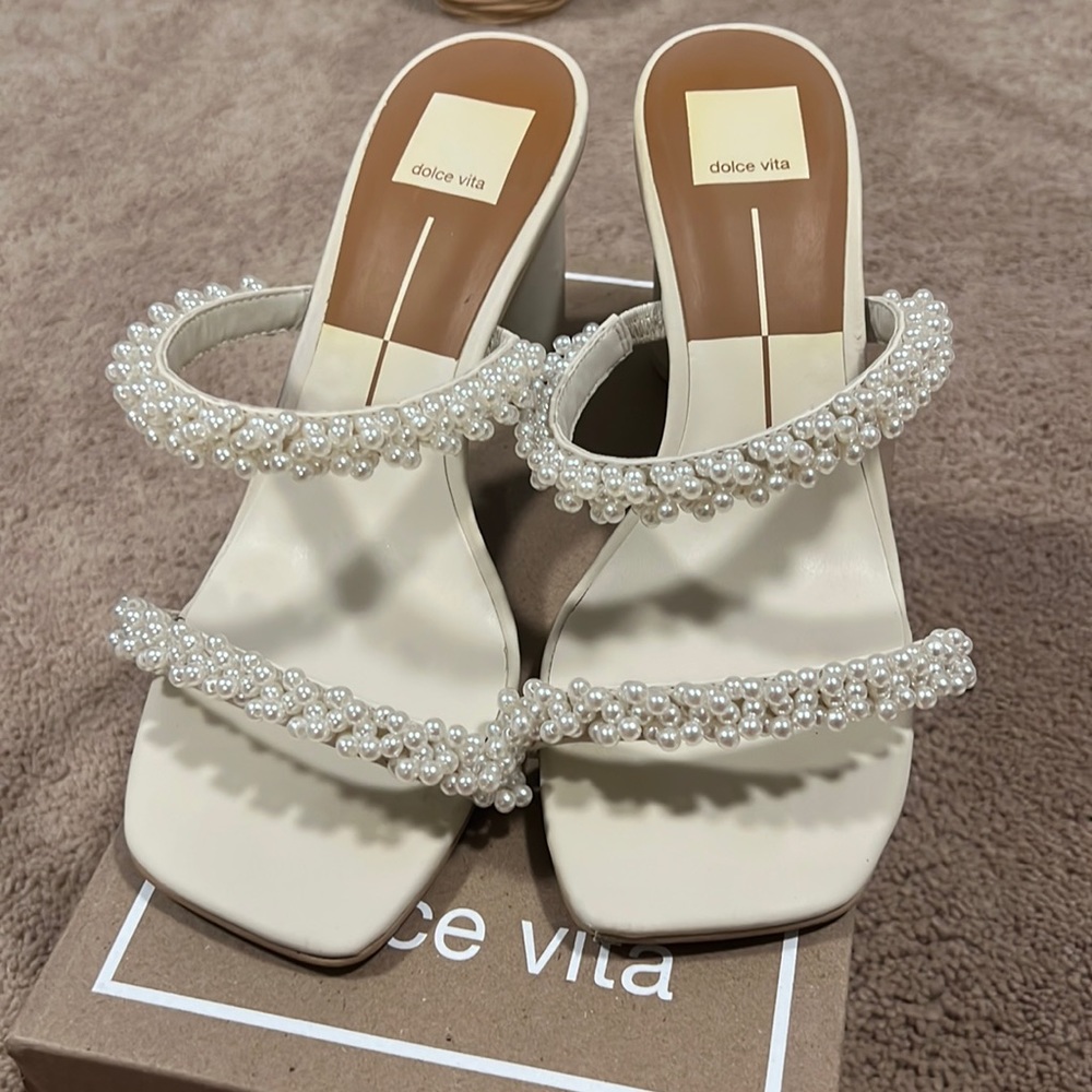Dolce Vita 8.5W bridal heels.